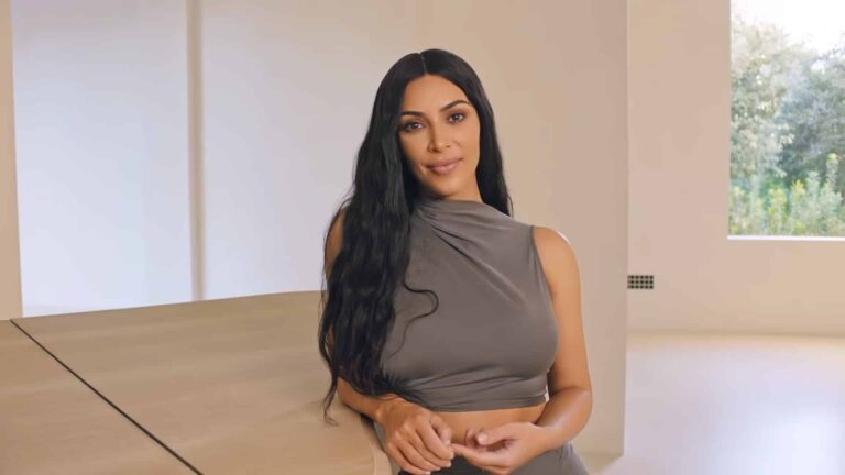 Kim Kardashian ameaça processar Roblox