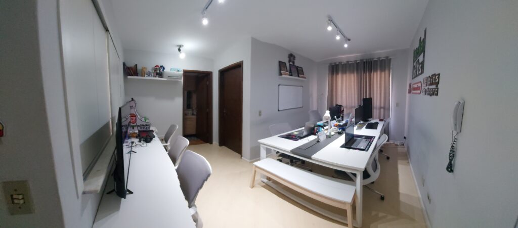 O Clube Escritório Criabits, onde são realizadas as redações para o Clube do Video Game